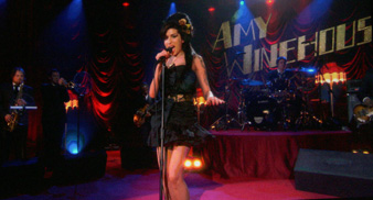 Amy Winehouse Set To Play Glastonbury