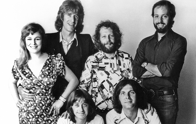 Exclusive! Hear Fairport Convention's previously unreleased version of Joni  Mitchell's “Eastern Rain” with solo Sandy Denny vocals - UNCUT
