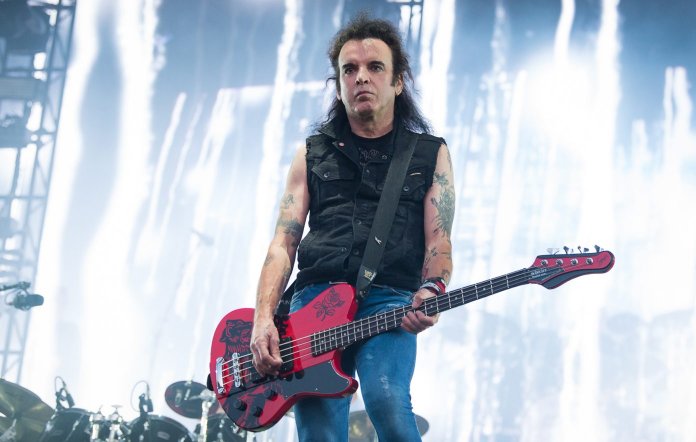 Simon Gallup, The Cure