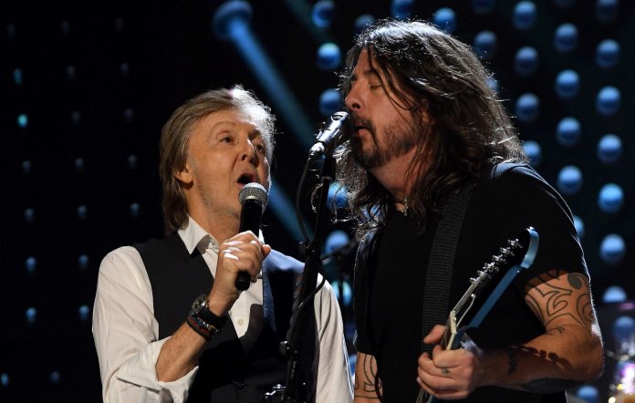 Paul McCartney and Dave Grohl of Foo Fighter
