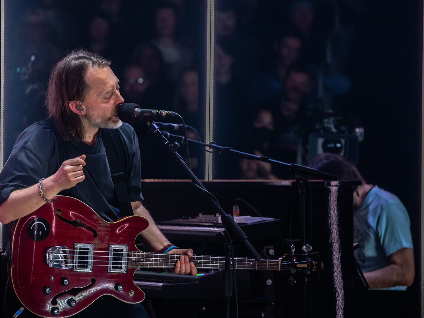 The Smile lance la nouvelle chanson « Friend Of A Friend » alors qu’ils démarrent leur tournée européenne