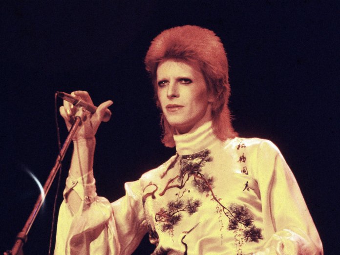 David Bowie performs on stage on his Ziggy Stardust/Aladdin Sane tour