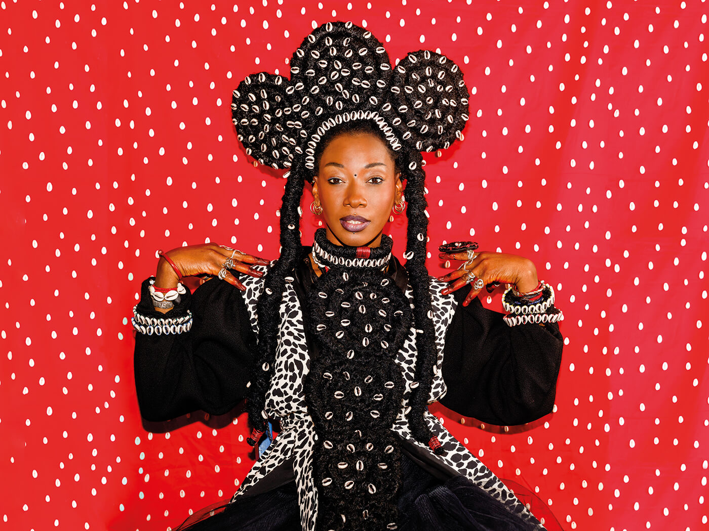 Fatoumata Diawara: “Music is like a guard to defend myself”