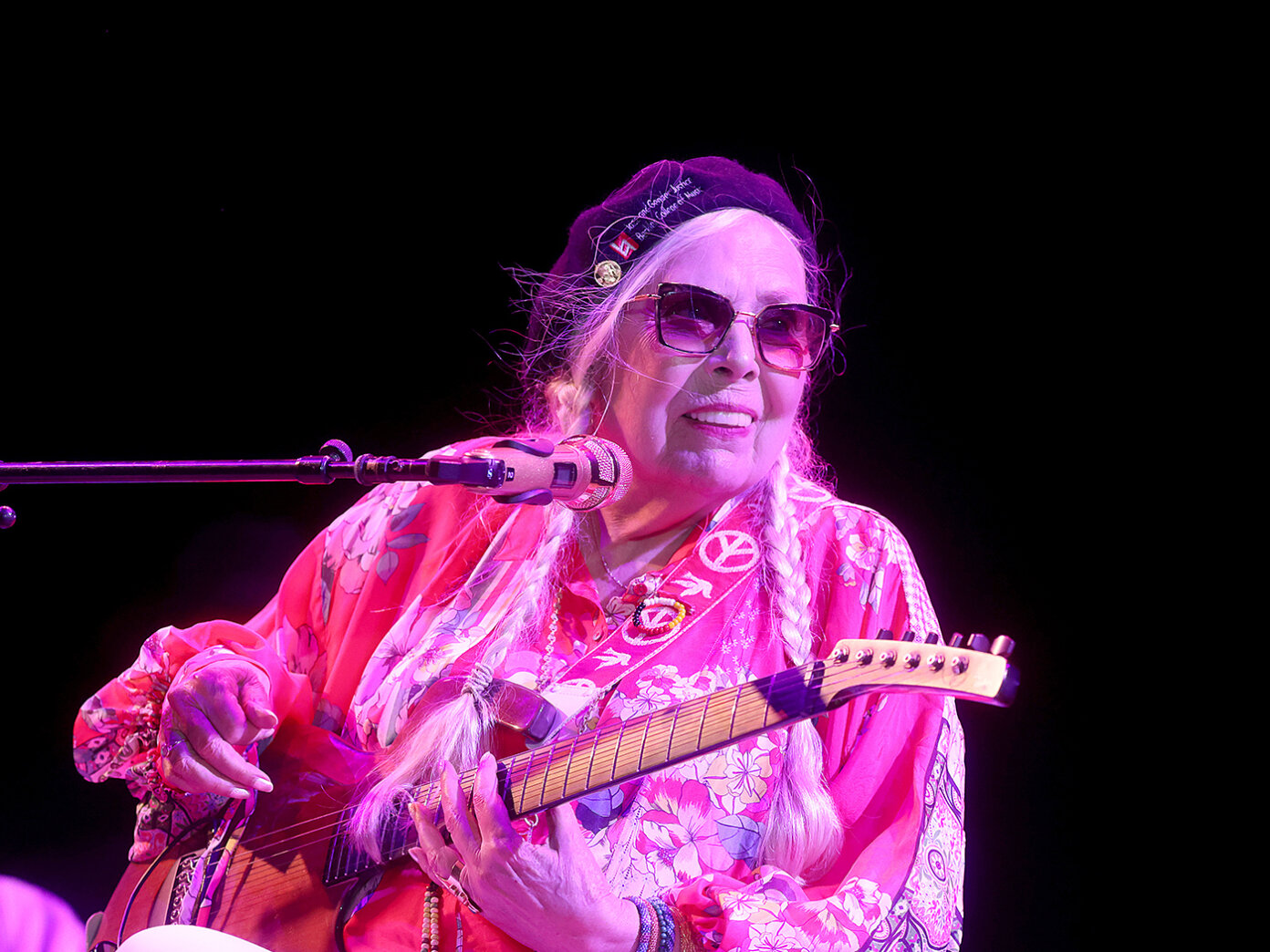 Watch footage from Joni Mitchell's first headline concert in over 20