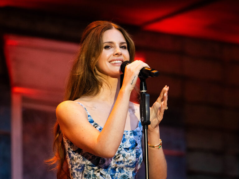 Lana Del Rey opens 2025 UK tour in Cardiff