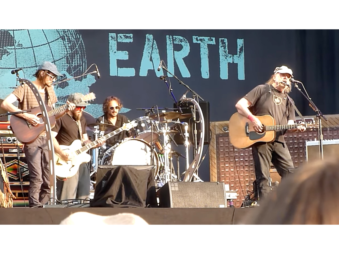 Watch Neil Young And The Chrome Hearts perform "Ambulance Blues" - UNCUT