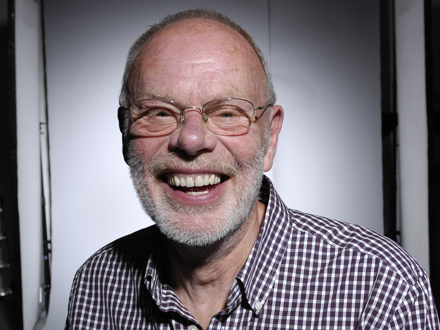 'Whispering' Bob Harris steps down from BBC Radio 2 shows - UNCUT